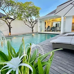 alami-luxury-villa.hotelsseminyak.net/